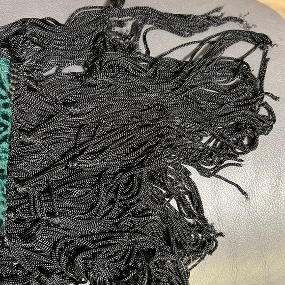 La Hearts Emerald Green Shawl (Sz One Size) - Picture 8 of 14